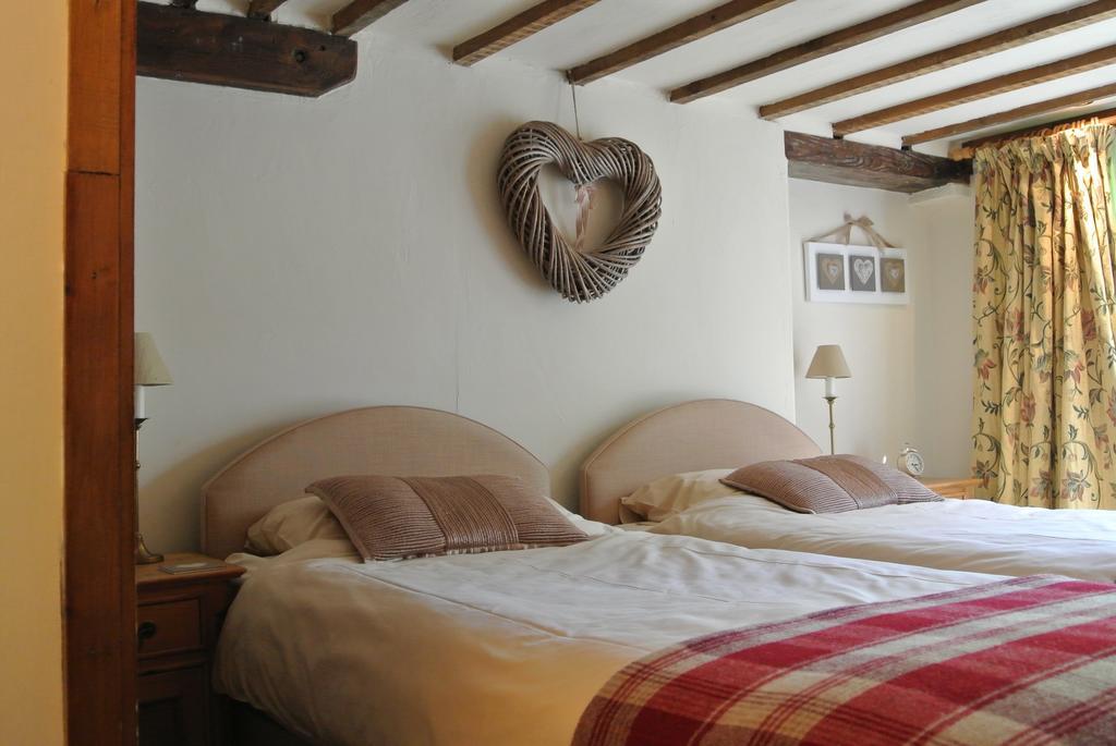 Frith Farm House Cottages Newnham  Room photo
