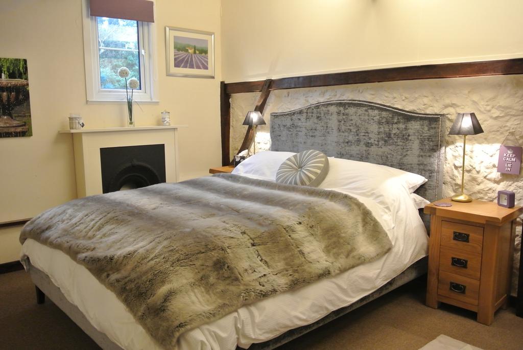Frith Farm House Cottages Newnham  Room photo
